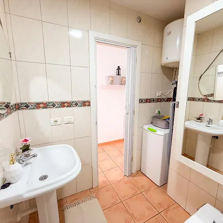 Sky Rock Apartman *